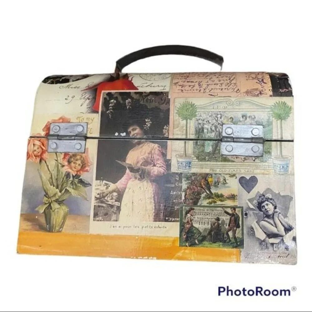 Decorative Postage Vintage-Style Collage Domed Storage Box Handle & Latch‎